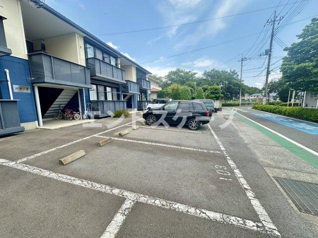 パティオの駐車場|高崎、前橋のお部屋探しはエンドスケープまで！お客様の理想お聞かせ下さい♪
