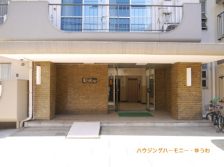 【エントランス】 | 清廉とされたエントランスになっています。