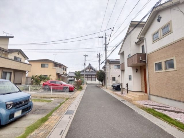 【前面道路含む現地写真】の画像