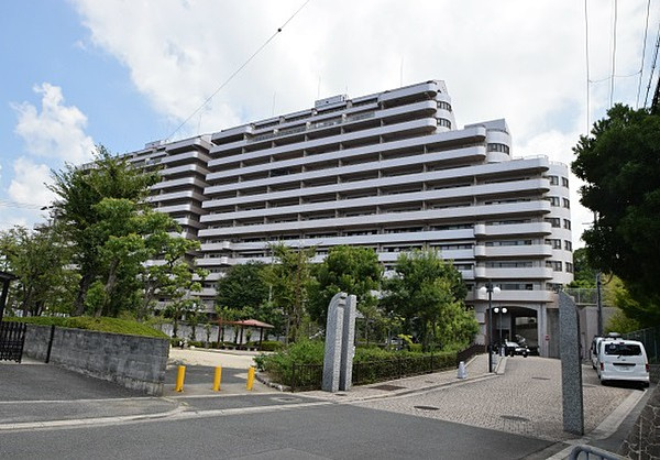 イトーピア千里万博公園の外観