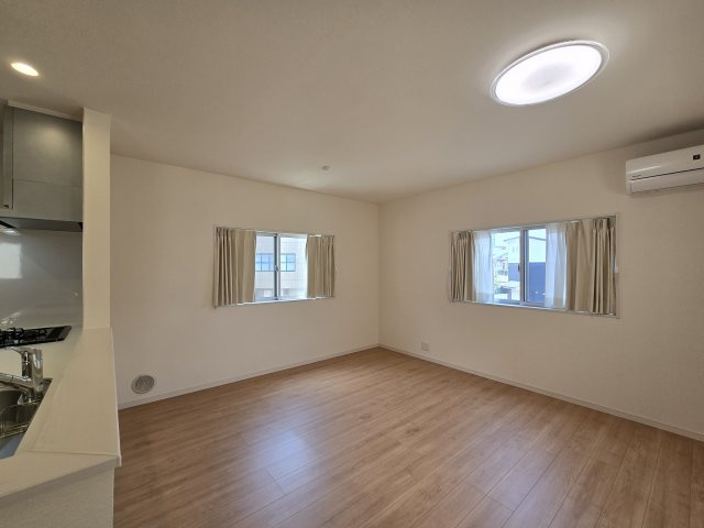宿跡町戸建West|名古屋市の賃貸ならMy賃貸の居間・リビング|宿跡町戸建West