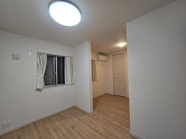 宿跡町戸建West|名古屋市の賃貸ならMy賃貸の寝室|宿跡町戸建West