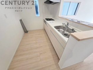 阪急園田駅、ＪＲ尼崎駅の利用が便利です。