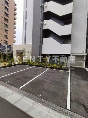 【駐車場】 | Ｕｒｂａｎ Ｌｉｎｋ大森海岸 | 駐車場に車を止められます