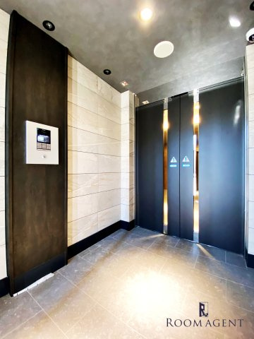 S-RESIDENCE尾頭橋clarityのエントランス