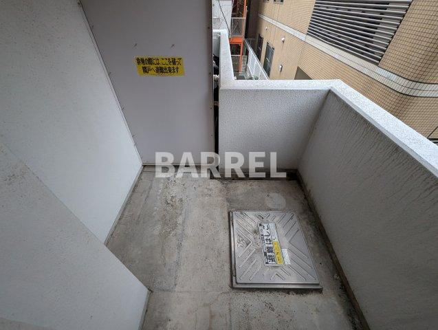 クレイン新大阪のバルコニー