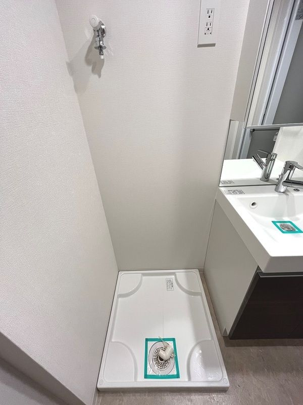 ＬａＳａｎｔｅ柏の洗面所|ゆったりとスペースのある洗面所