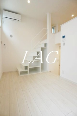 【居間・リビング】 | ＲＩＺＥＳＴ　幕張 | 洋室のお部屋です。