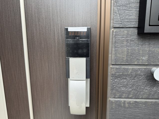ルミナス　八街のセキュリティ|電子ロック（同型タイプ）
