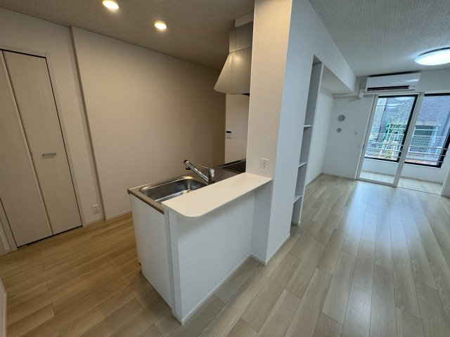 ルミナス　八街の内装|カウンターキッチン（同型タイプ）