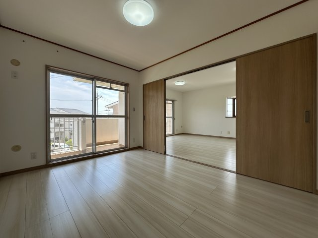 コンフォール学園緑が丘第一 19号棟の洋室