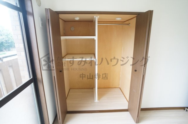 コレクション伊丹の収納|参考、同建物・反転間取りの号室
