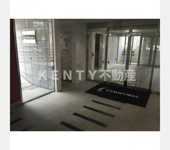【エントランス】 | コンフォリア目黒長者丸 | 建物の内部です
