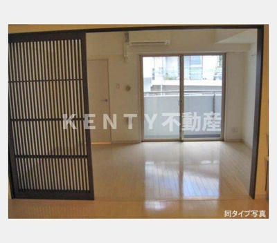 【寝室】 | コンフォリア目黒長者丸 | 使い勝手のいい寝室です