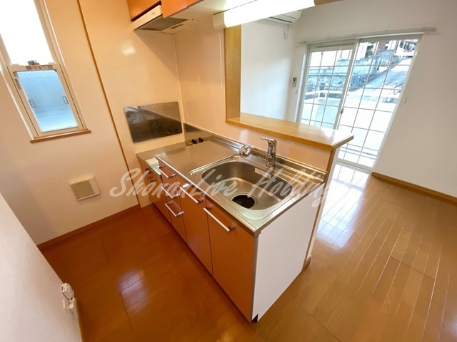 藤沢市善行坂２丁目のアパートのキッチン