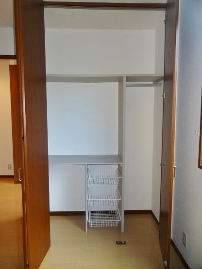 【収納】 | プレミアリンジュ | ✰1階洋室5.6帖のお部屋にあるクローゼットです♪

