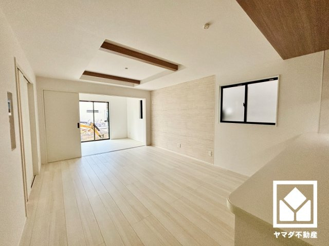 伏見区日野西大道町の居間・リビング