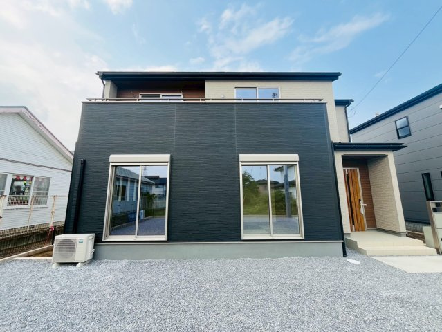 【Livele Garden】　古河市諸川　第２　全3邸の外観|〇１号棟　外観〇
全居室南向き！ウォークインクローゼット付き、収納豊富な間取りです♪
2026年7月撮影