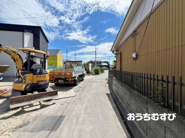 春日井市上田楽町(全3棟)の前面道路含む現地写真