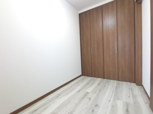 【寝室】