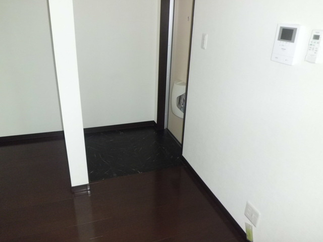 アクロス芦屋西アパートメントの玄関