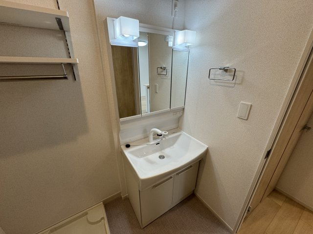 ルミナス　八街の洗面所|洗面洗髪化粧台（同型タイプ）