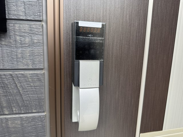 ルミナス　八街のセキュリティ|電子ロック（同型タイプ）
