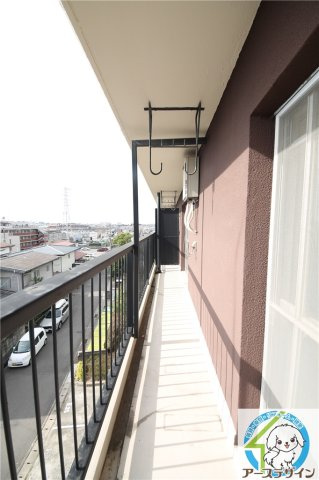 高津橋農住団地 A棟のバルコニー|※類似部屋