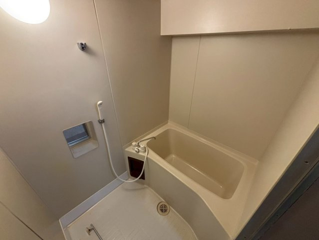 ヤナギマンションの浴室