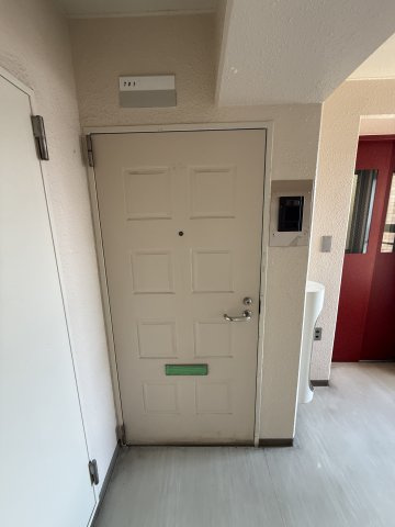グランメール中井の玄関