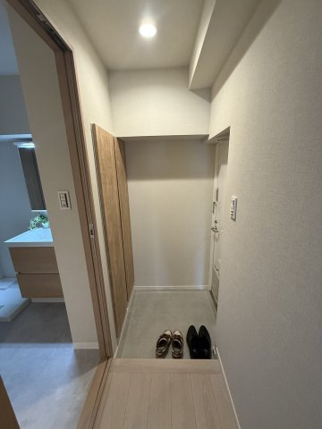 グランメール中井の玄関