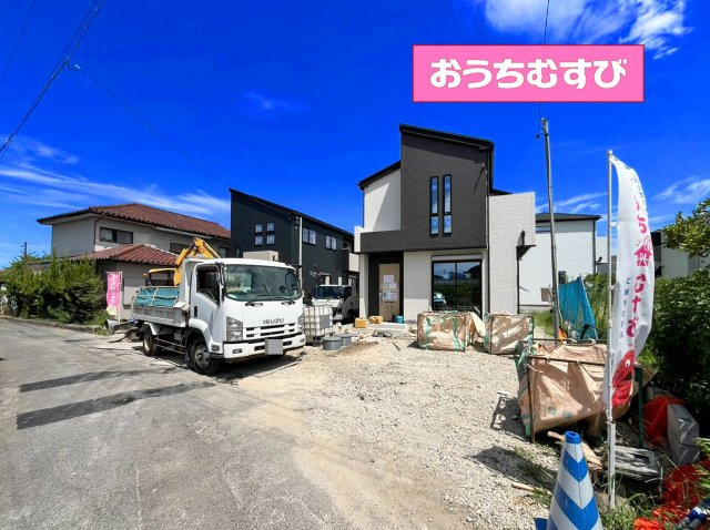 春日井市上田楽町(全3棟)の前面道路含む現地写真