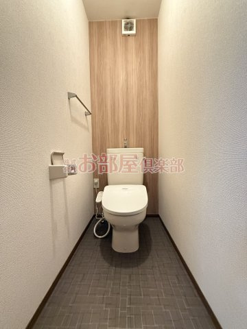 リビングタウン小森野　壱番館　D棟のトイレ|ゆったりとした空間のトイレです