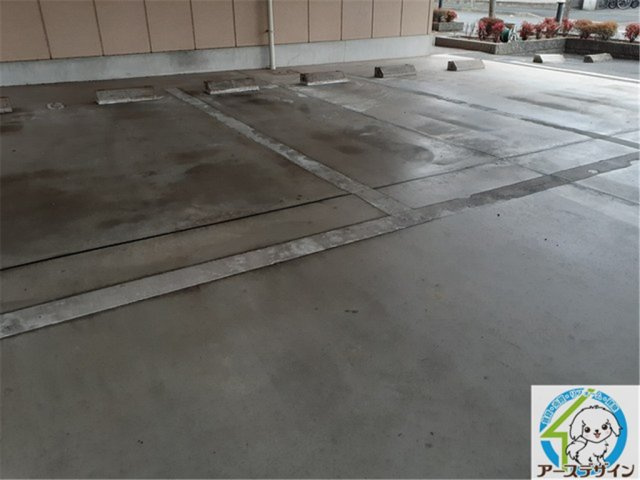 ニューアメニティーの駐車場