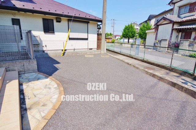 SKY MAISONの駐車場
