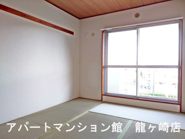 竜ヶ崎ハイツBの和室