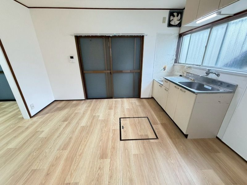 リプロハウス中原の玄関