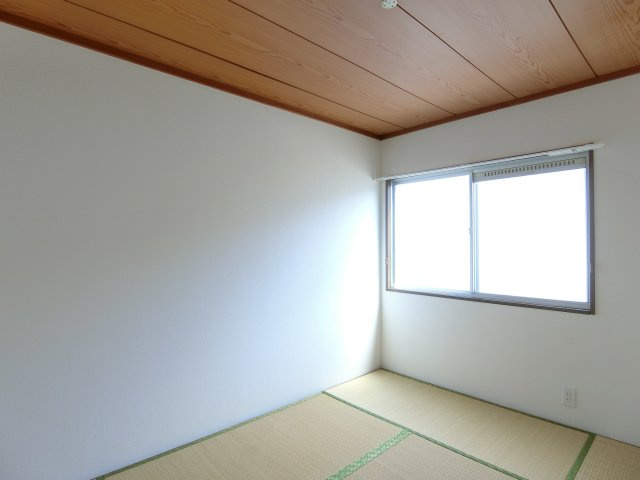 プレジール三柳の和室|102号室　イメージ