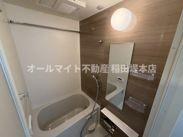 川崎市多摩区登戸新町の賃貸マンションの浴室