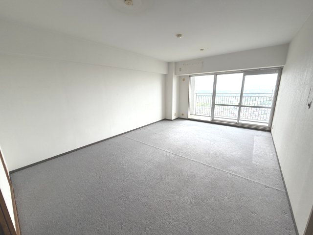 オーク・スクエア西神中央７番館の洋室