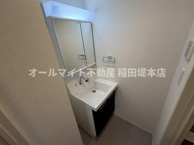 川崎市多摩区登戸新町の賃貸マンションの洗面所