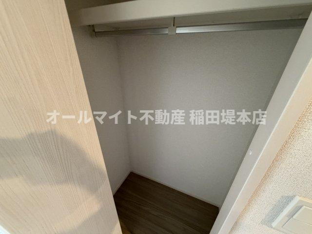 川崎市多摩区登戸新町の賃貸マンションの収納
