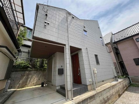 【外観】 | 富士見市渡戸3丁目　中古一戸建住宅　(ふじみ野店) | スーパー、コンビニ、ドラッグストア、ショッピングセンターが周辺にそろう便利な環境