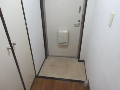 ルミエール沼田の玄関