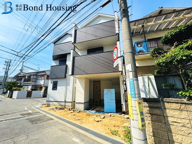 JR西明石駅徒歩12分　野々上1丁目　新築2区画　2号棟の前面道路含む現地写真