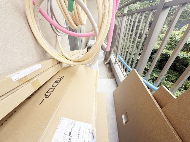 【バルコニー】 | 渋谷マンション | ※工事中　バルコニー　～即日のご見学可能～　お問合せはお気軽にどうぞ。

