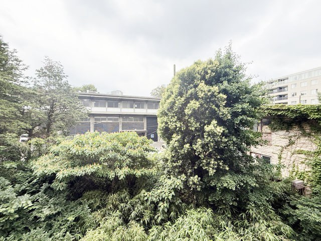 【展望】 | 渋谷マンション | 眼前に広がる空の雄大さと、このお部屋の自慢の一つである「眺望」をご覧ください。毎日、この景色を独り占めできる新生活に夢が広がります。～即日のご見学可能～　お問合せはお気軽にどうぞ。
