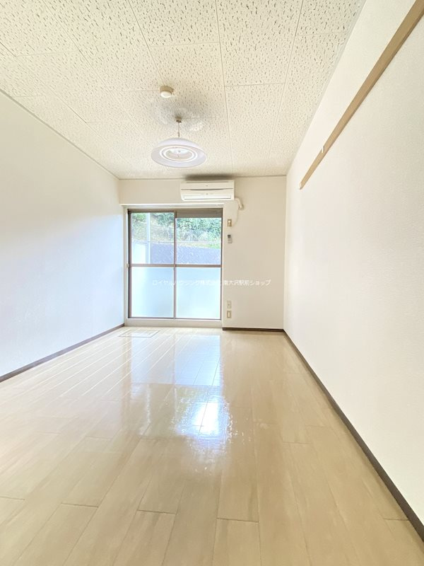 ※102号室参考写真