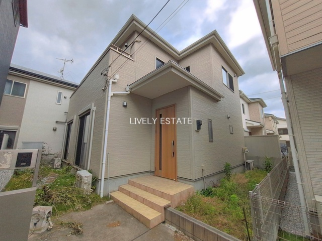 草加市稲荷4丁目 中古戸建