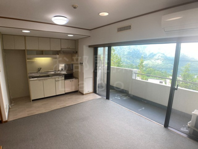 【居間・リビング】 | フジタ第９箱根山マンション